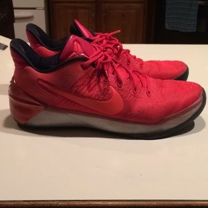 Worn Twice! Mens Nike Kobe Sneakers